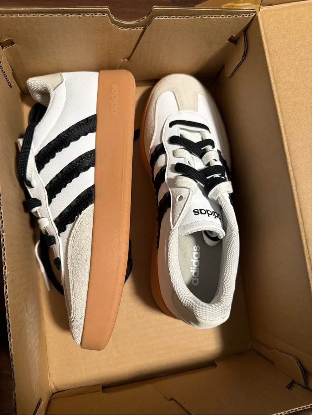 Adidas Women White Black Gum Sole Low Top Striped Athletic Sneakers . Size 7 - Picture 2 of 5
